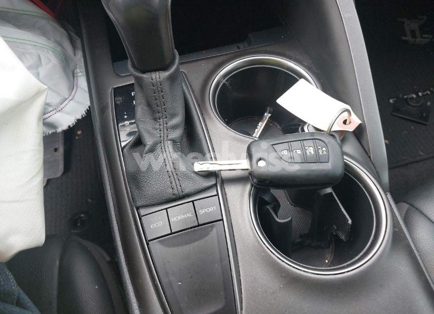 Photo 11 of 2022 Toyota Camry SE (VIN 4T1G11AK7NU001093)