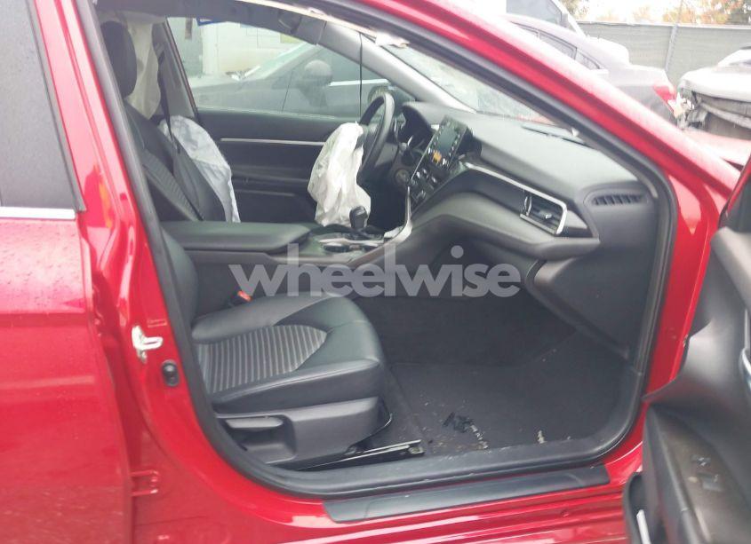 Photo 5 of 2022 Toyota Camry SE (VIN 4T1G11AK7NU001093)