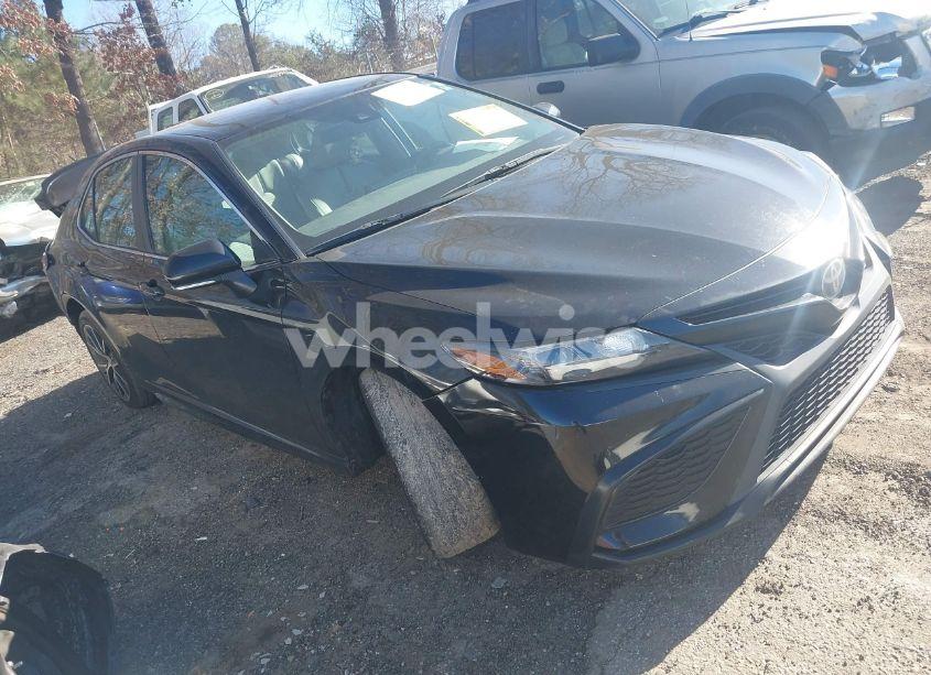 2022 Toyota Camry SE/SE NIGHT SHADE (VIN 4T1G11AK7NU001837) main photo