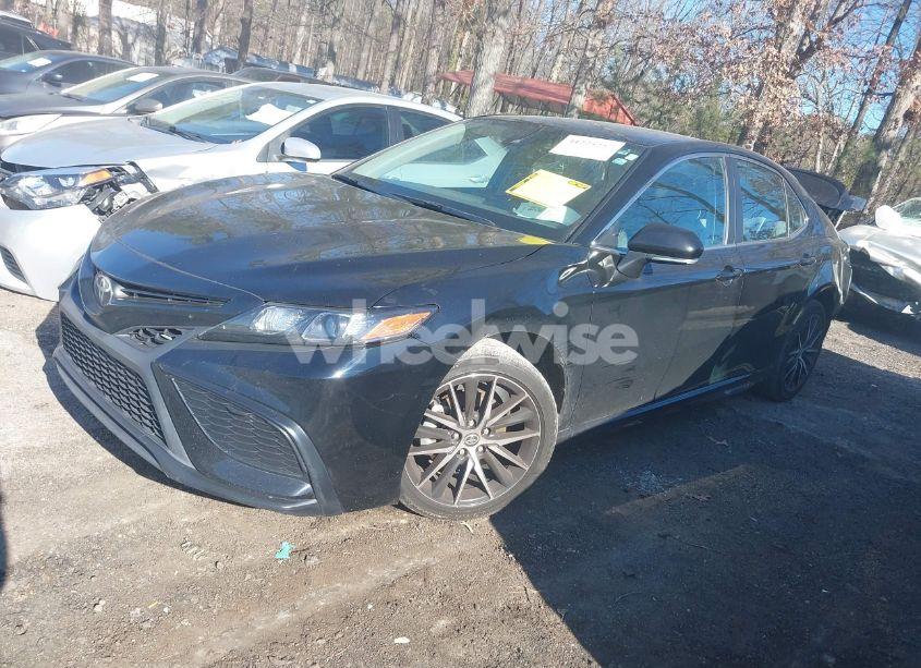Photo 2 of 2022 Toyota Camry SE/SE NIGHT SHADE (VIN 4T1G11AK7NU001837)
