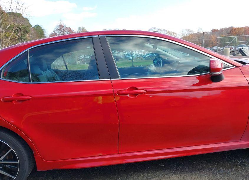 Photo 14 of 2022 Toyota Camry SE (VIN 4T1G11AK7NU025670)