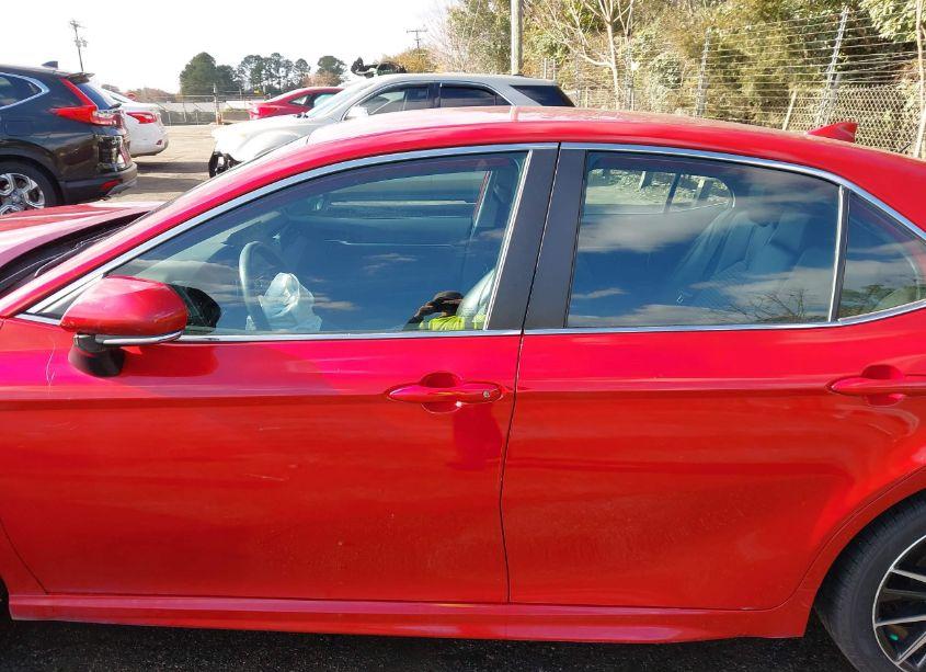 Photo 15 of 2022 Toyota Camry SE (VIN 4T1G11AK7NU025670)