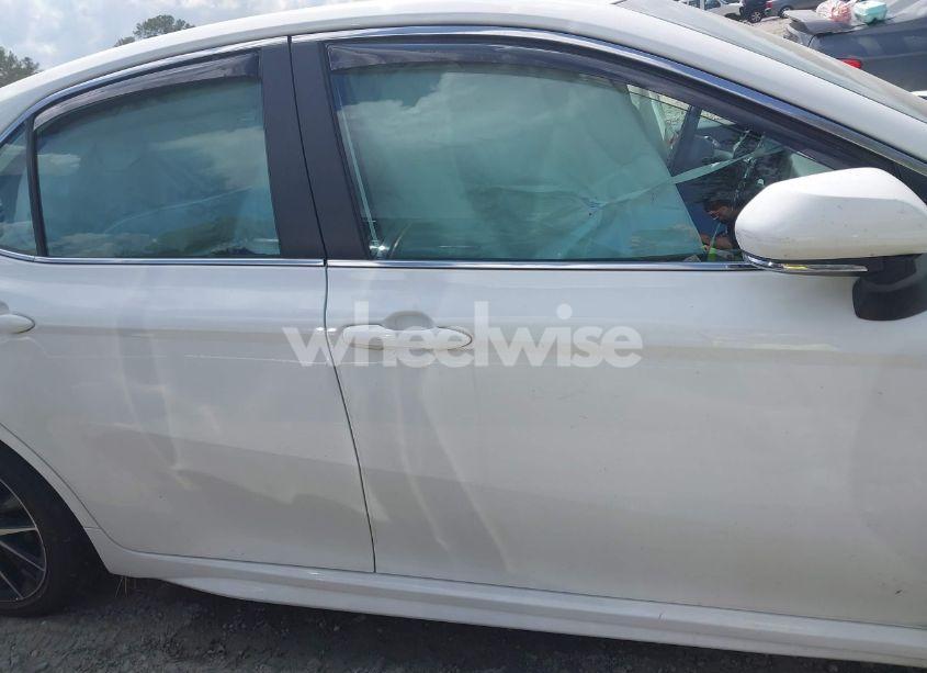 Photo 13 of 2022 Toyota Camry SE (VIN 4T1G11AK7NU040153)