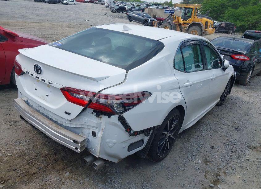 Photo 4 of 2022 Toyota Camry SE (VIN 4T1G11AK7NU040153)