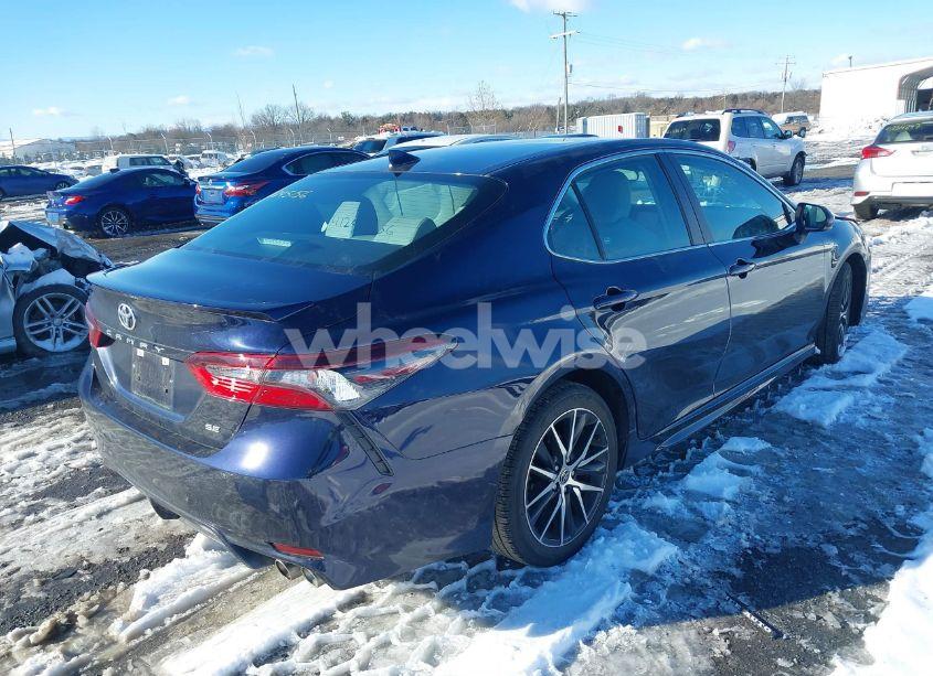 Photo 4 of 2022 Toyota Camry SE (VIN 4T1G11AK7NU637447)