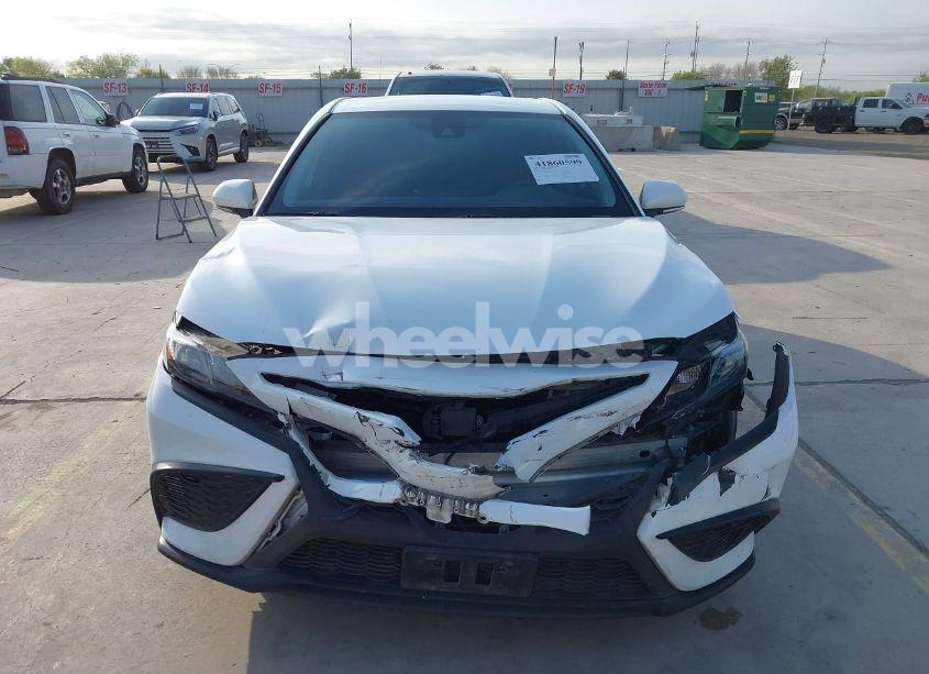 Photo 13 of 2022 Toyota Camry SE (VIN 4T1G11AK7NU640669)