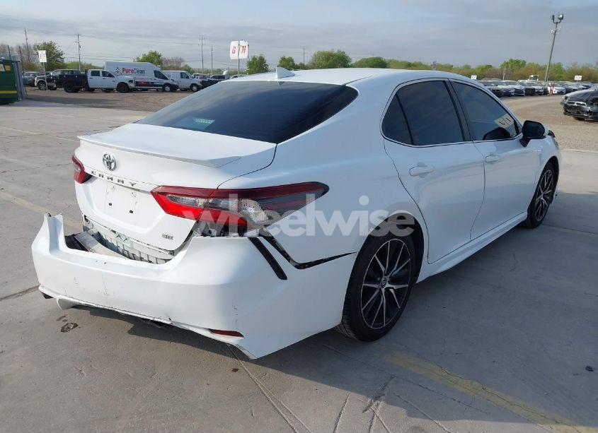 Photo 4 of 2022 Toyota Camry SE (VIN 4T1G11AK7NU640669)