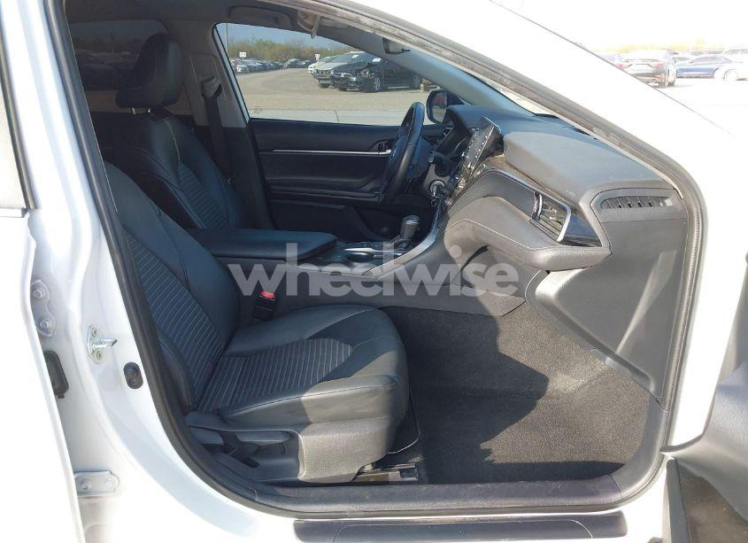 Photo 5 of 2022 Toyota Camry SE (VIN 4T1G11AK7NU640669)