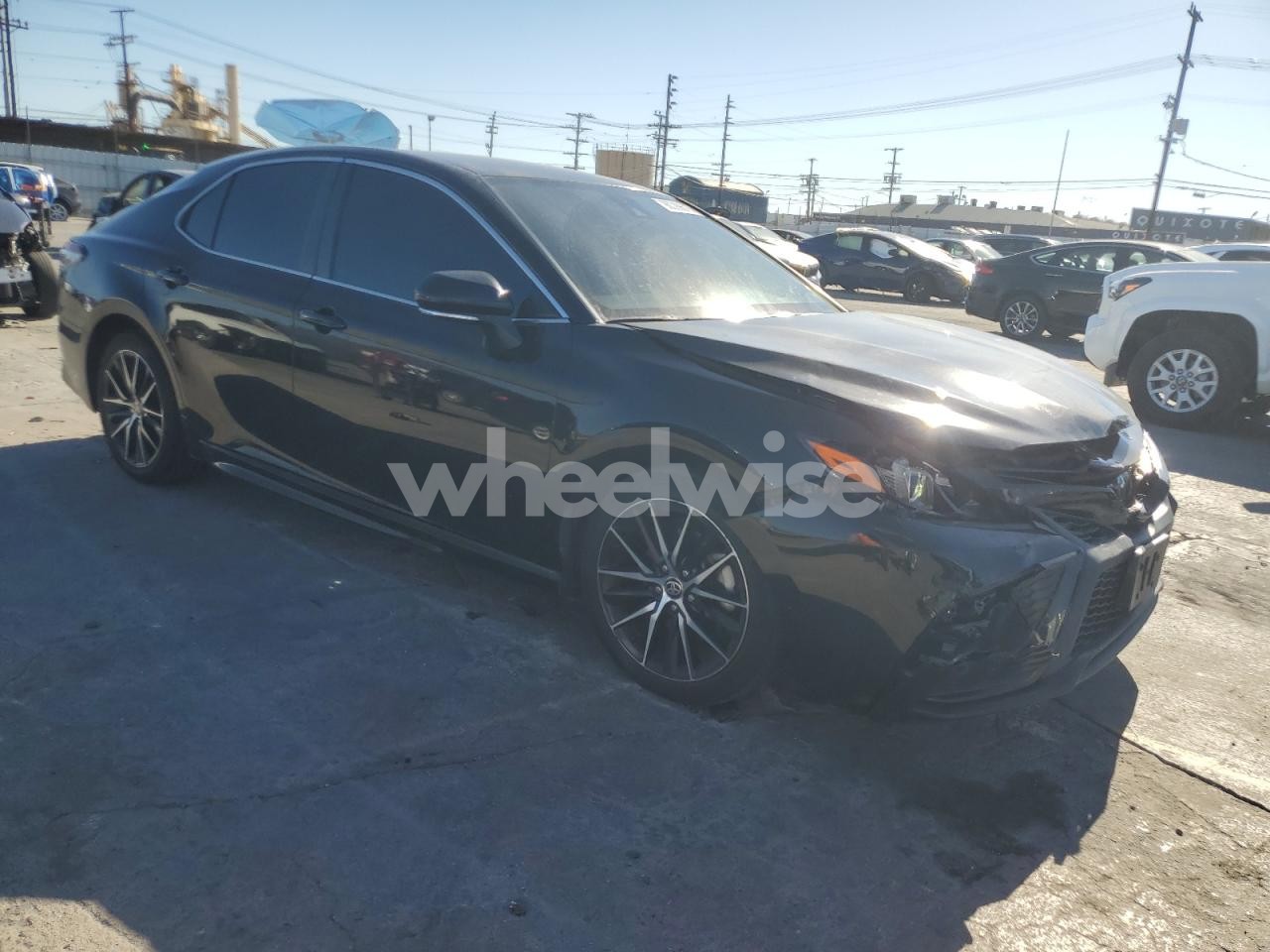 Photo 4 of 2022 TOYOTA CAMRY SE (VIN 4T1G11AK7NU690777)