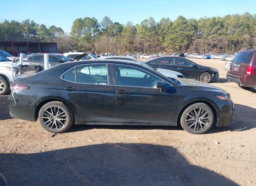 Photo 12 of 2022 Toyota Camry SE (VIN 4T1G11AK7NU715094)