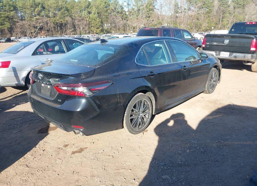 Photo 4 of 2022 Toyota Camry SE (VIN 4T1G11AK7NU715094)