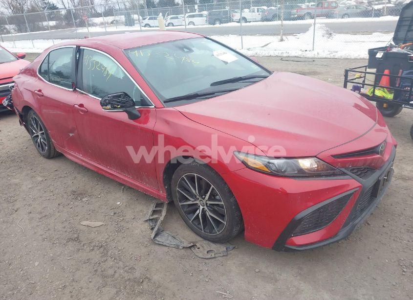 2023 Toyota Camry SE (VIN 4T1G11AK7PU140059) main photo