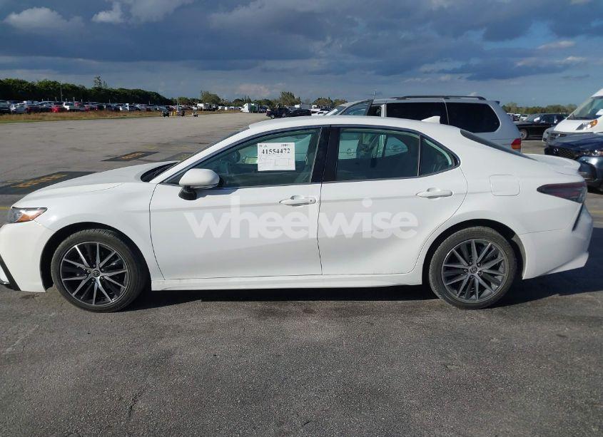 Photo 14 of 2023 Toyota Camry SE (VIN 4T1G11AK7PU737387)