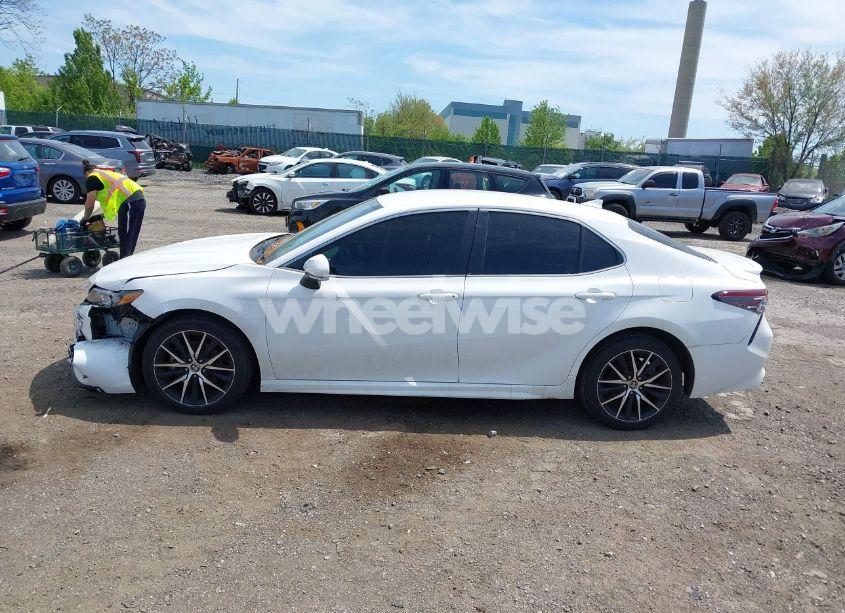 Photo 14 of 2023 Toyota Camry SE (VIN 4T1G11AK7PU741679)