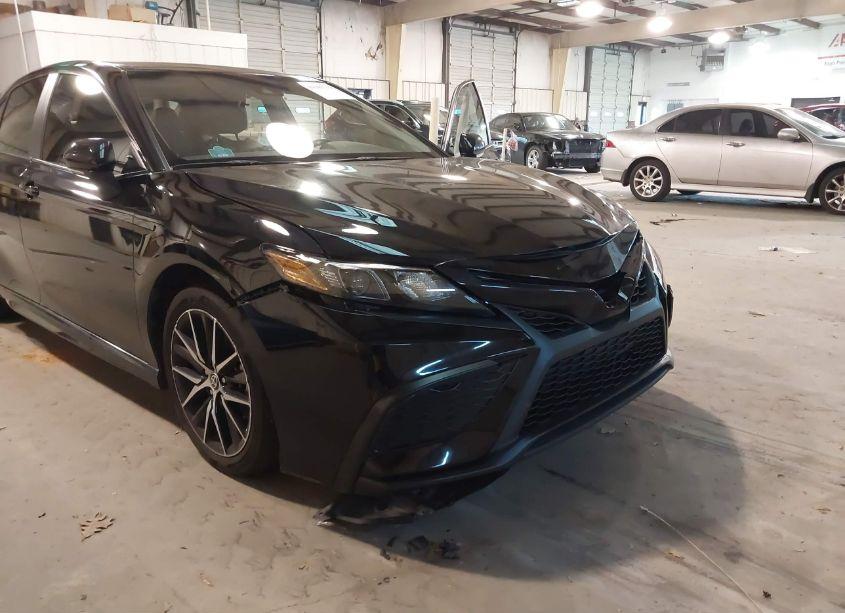 Photo 12 of 2023 Toyota Camry SE (VIN 4T1G11AK7PU781874)