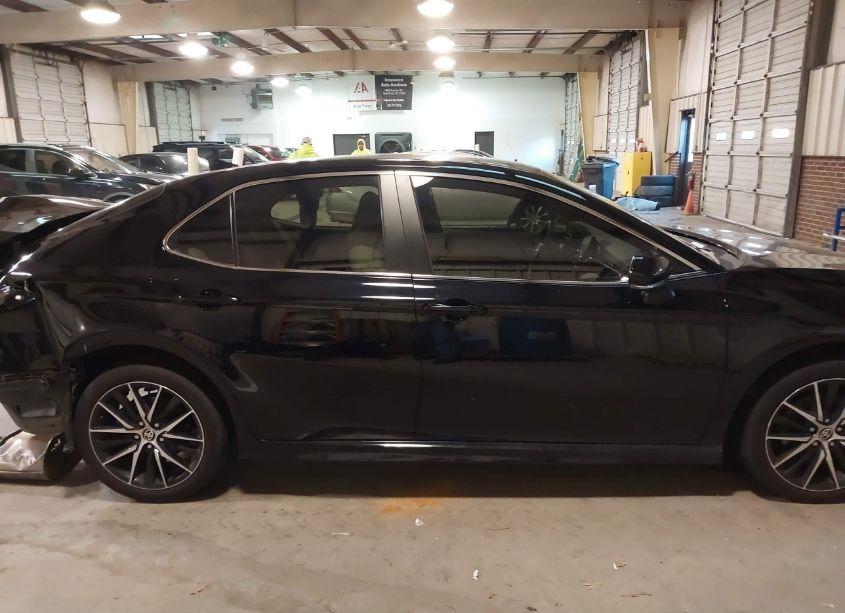 Photo 14 of 2023 Toyota Camry SE (VIN 4T1G11AK7PU781874)
