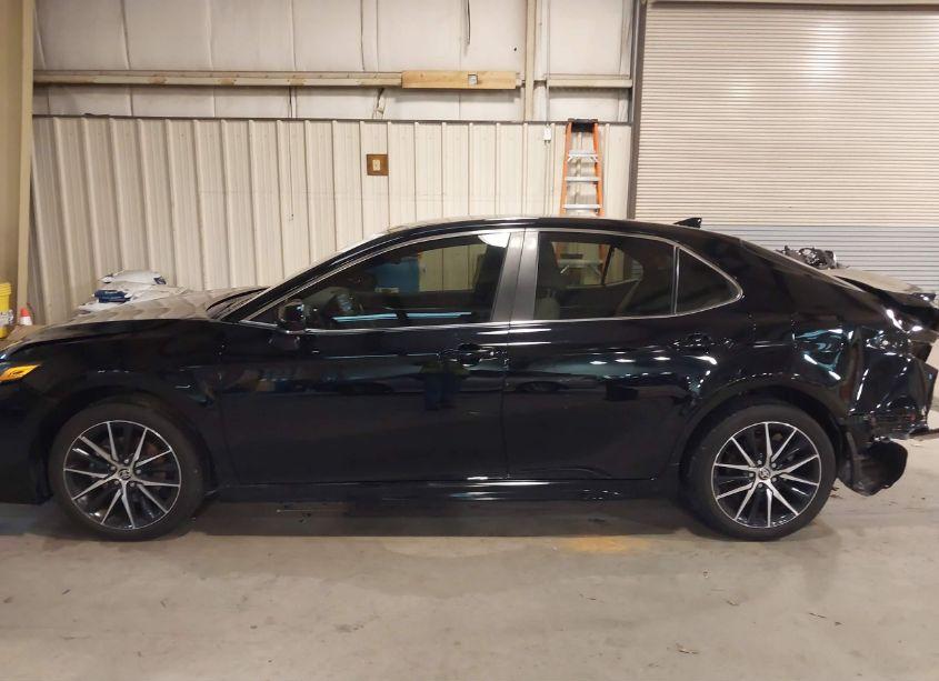 Photo 15 of 2023 Toyota Camry SE (VIN 4T1G11AK7PU781874)