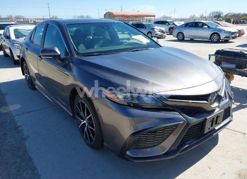 2023 Toyota Camry SE (VIN 4T1G11AK7PU789960) main photo