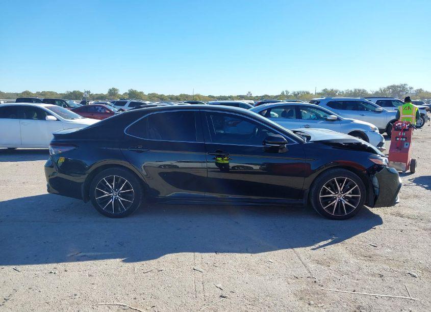 Photo 13 of 2023 Toyota Camry SE (VIN 4T1G11AK7PU796603)