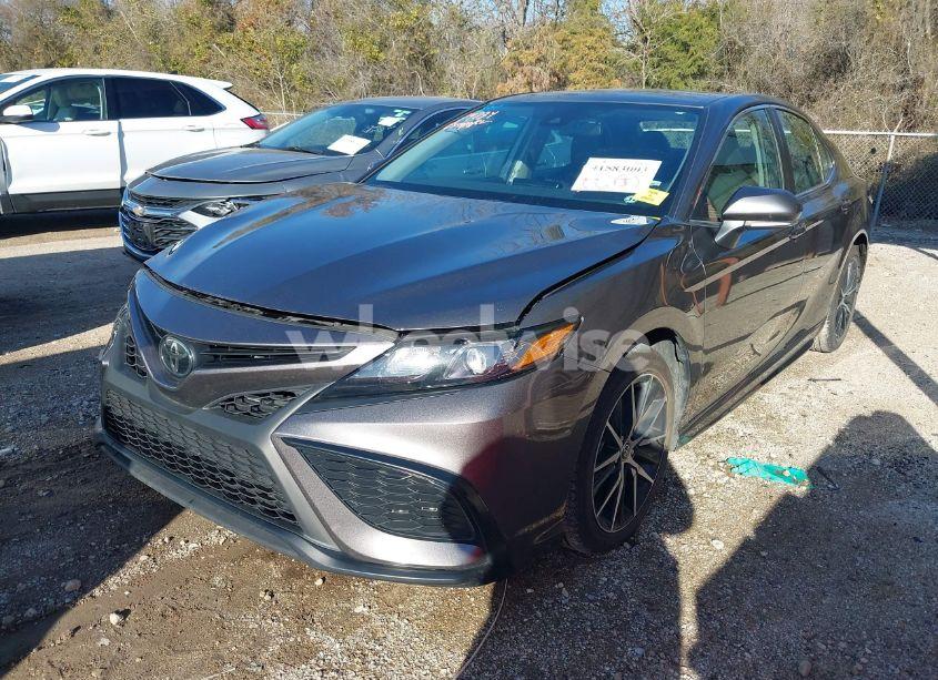 Photo 2 of 2024 Toyota Camry SE (VIN 4T1G11AK7RU196568)