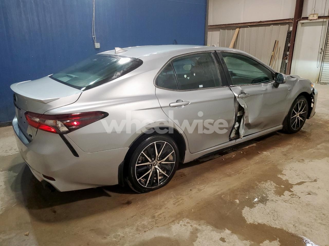 Photo 3 of 2024 TOYOTA CAMRY SE NIGHT SHADE (VIN 4T1G11AK7RU197087)