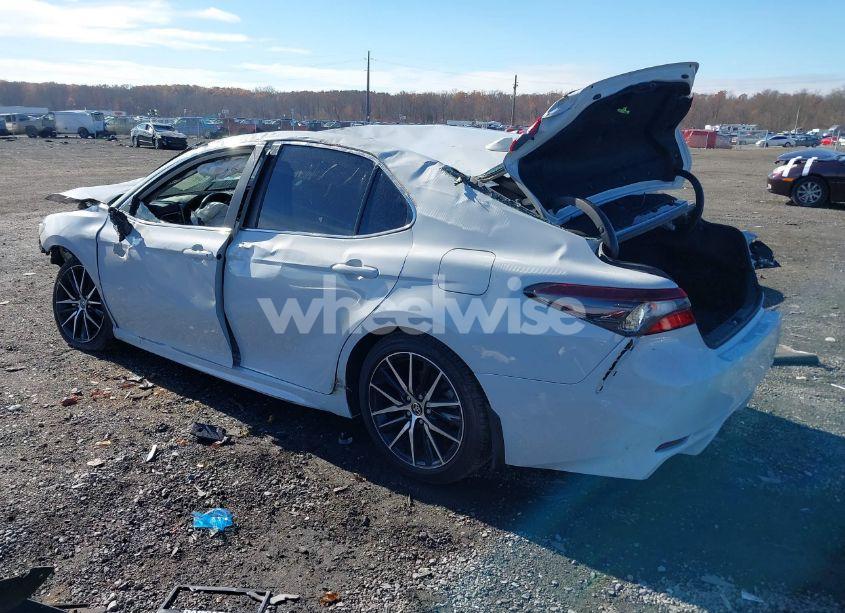 Photo 3 of 2024 Toyota Camry SE (VIN 4T1G11AK7RU216494)