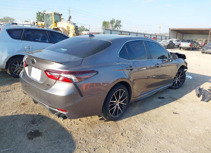 Photo 4 of 2024 Toyota Camry SE (VIN 4T1G11AK7RU263590)