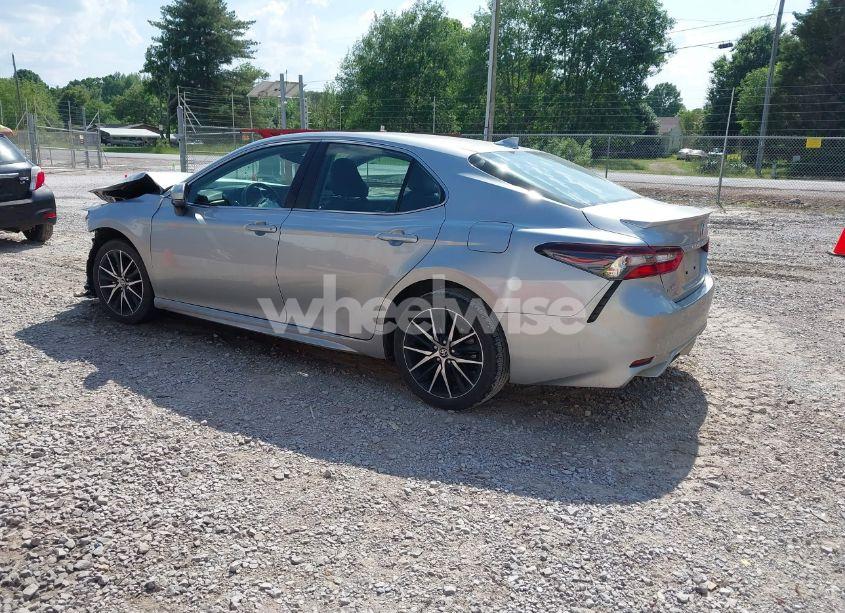 Photo 3 of 2024 Toyota Camry SE (VIN 4T1G11AK7RU862893)