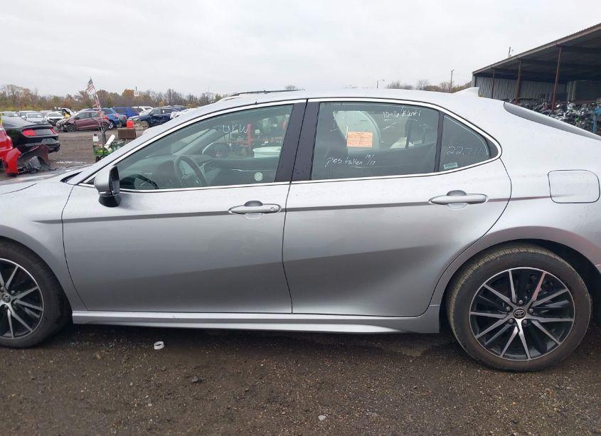 Photo 14 of 2024 Toyota Camry SE (VIN 4T1G11AK7RU891147)