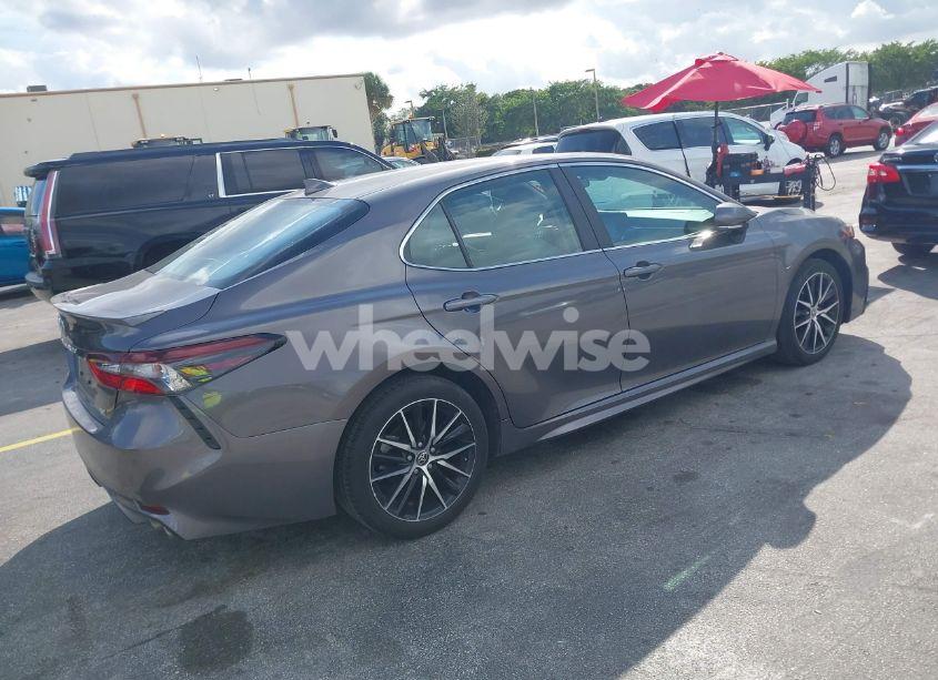 Photo 4 of 2024 Toyota Camry SE (VIN 4T1G11AK7RU895179)