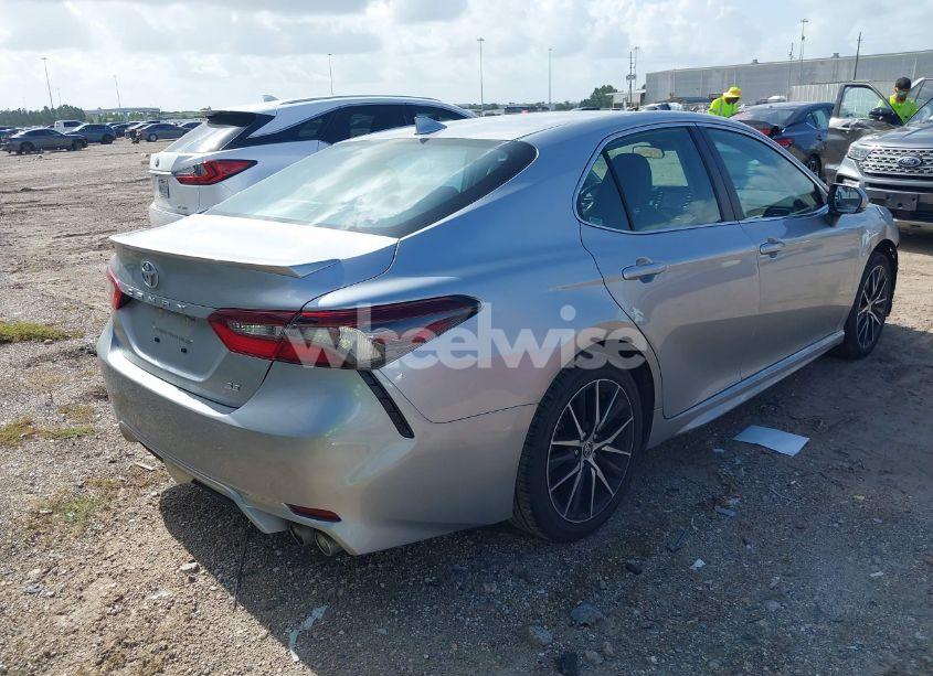 Photo 4 of 2024 Toyota Camry SE (VIN 4T1G11AK7RU912501)