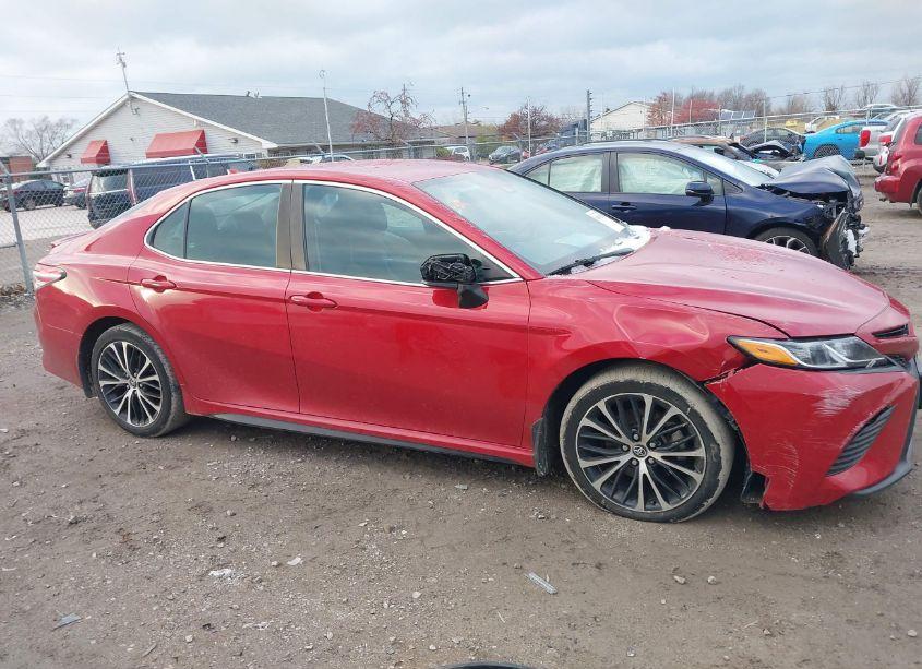 Photo 14 of 2020 Toyota Camry SE (VIN 4T1G11AK8LU300654)