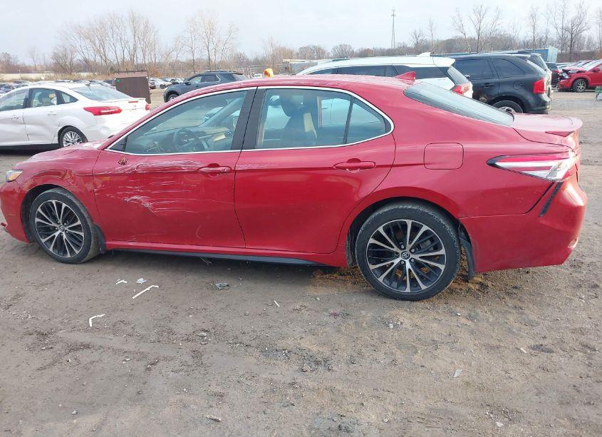 Photo 15 of 2020 Toyota Camry SE (VIN 4T1G11AK8LU300654)