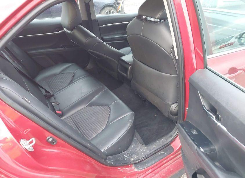 Photo 8 of 2020 Toyota Camry SE (VIN 4T1G11AK8LU300654)