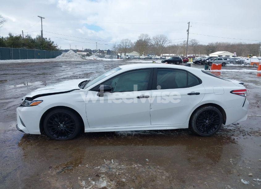 Photo 14 of 2020 Toyota Camry SE NIGHTSHADE EDITION (VIN 4T1G11AK8LU307412)