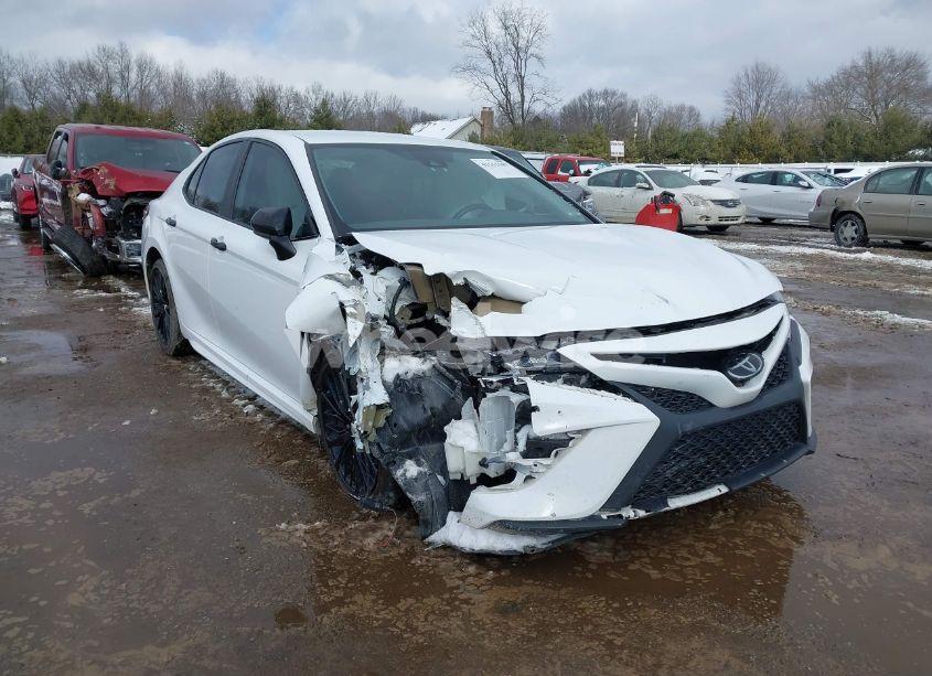 Photo 6 of 2020 Toyota Camry SE NIGHTSHADE EDITION (VIN 4T1G11AK8LU307412)