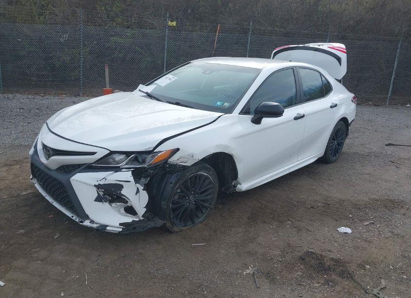 Photo 2 of 2020 Toyota Camry SE NIGHTSHADE EDITION (VIN 4T1G11AK8LU318927)