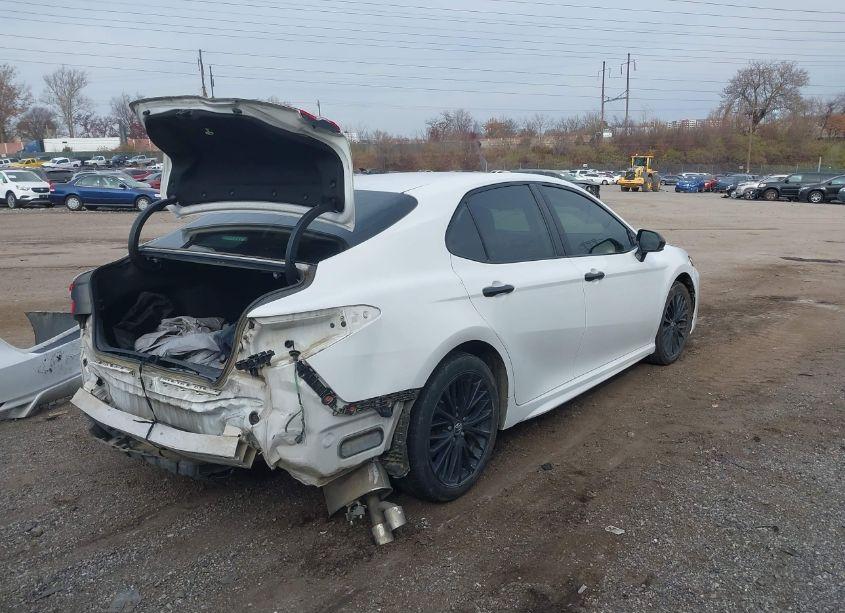 Photo 4 of 2020 Toyota Camry SE NIGHTSHADE EDITION (VIN 4T1G11AK8LU318927)
