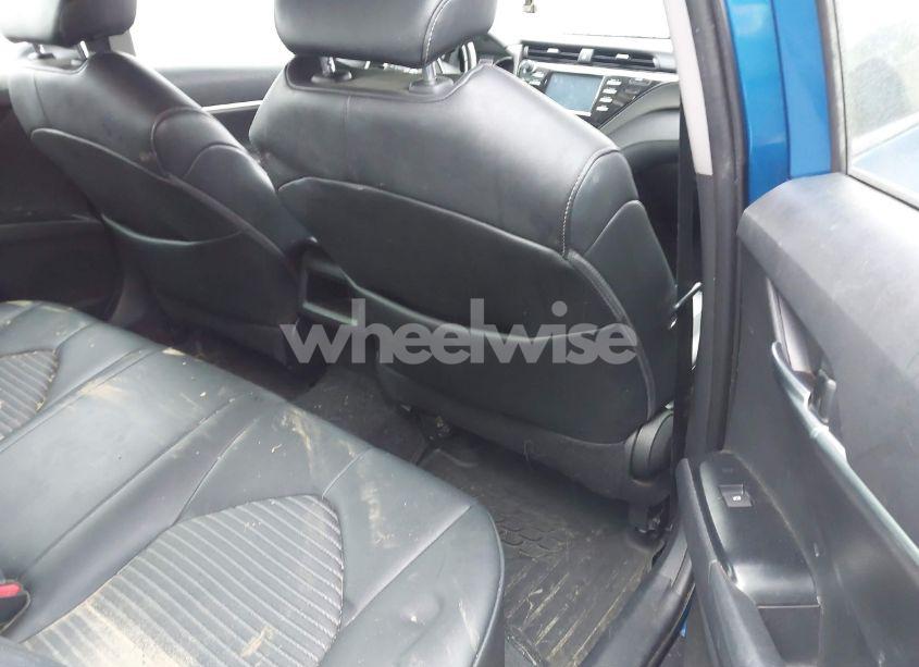 Photo 8 of 2020 Toyota Camry SE (VIN 4T1G11AK8LU323903)