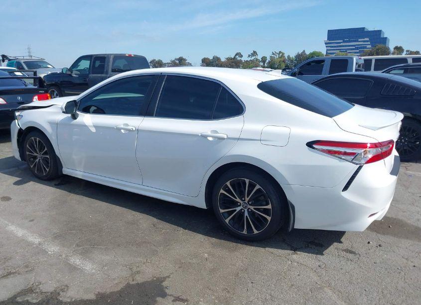 Photo 14 of 2020 Toyota Camry SE (VIN 4T1G11AK8LU335159)