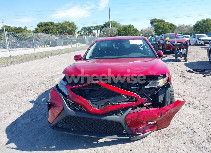 Photo 13 of 2020 Toyota Camry SE (VIN 4T1G11AK8LU336117)