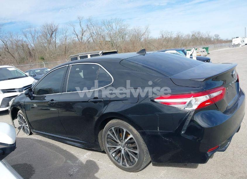 Photo 14 of 2020 Toyota Camry SE (VIN 4T1G11AK8LU346372)