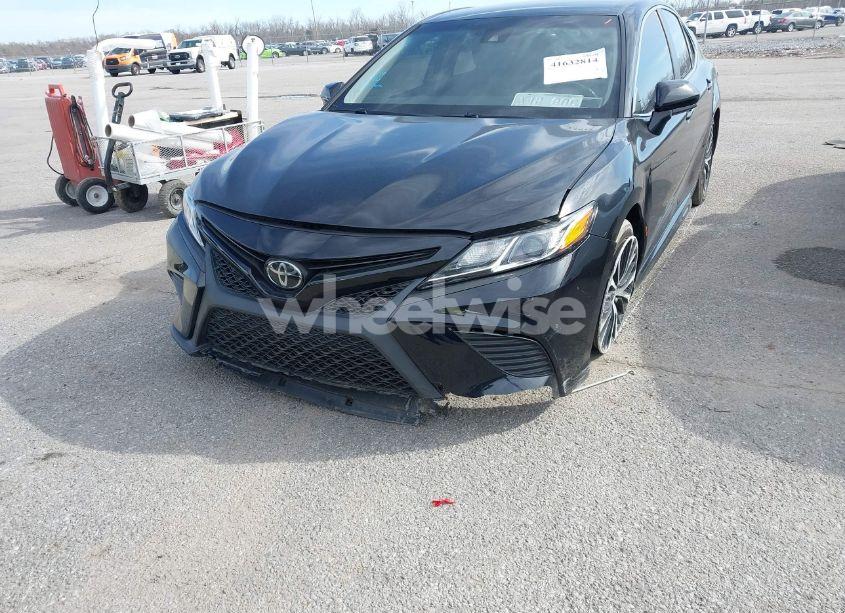 Photo 6 of 2020 Toyota Camry SE (VIN 4T1G11AK8LU346372)