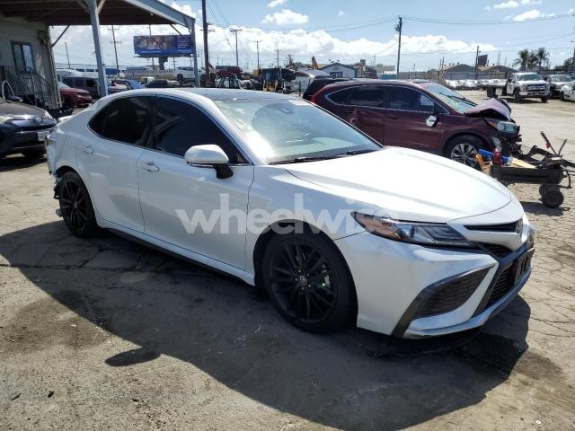 Photo 5 of 2021 TOYOTA CAMRY XSE (VIN 4T1G11AK8LU352222)