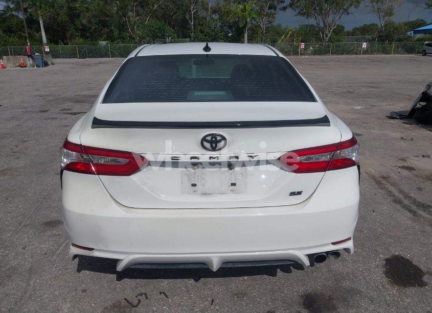 Photo 16 of 2020 Toyota Camry SE NIGHTSHADE EDITION (VIN 4T1G11AK8LU372177)