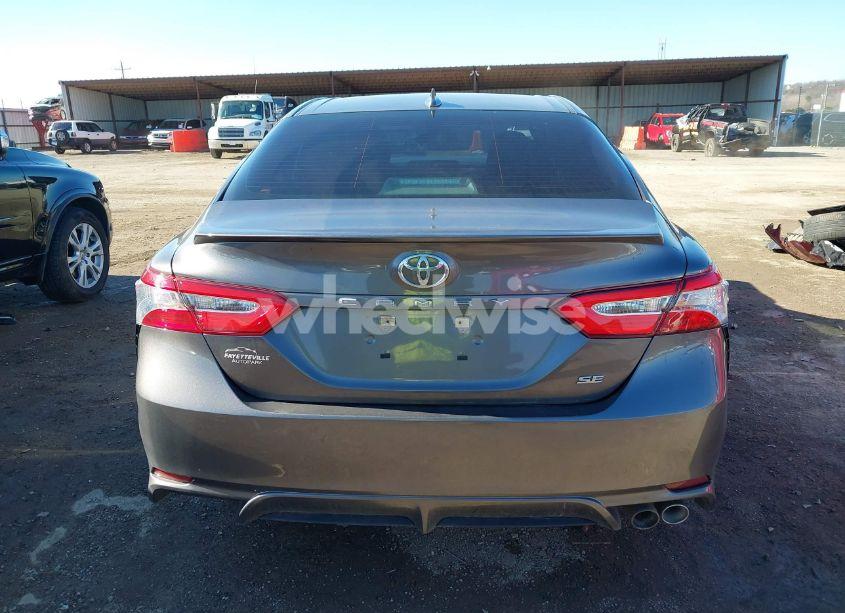 Photo 16 of 2020 Toyota Camry SE (VIN 4T1G11AK8LU375189)