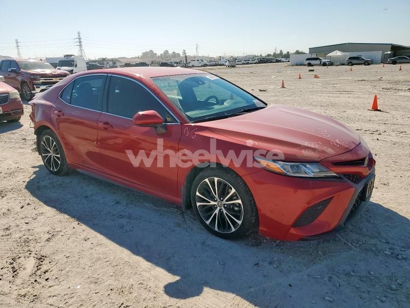 Photo 4 of 2020 TOYOTA CAMRY SE (VIN 4T1G11AK8LU383826)