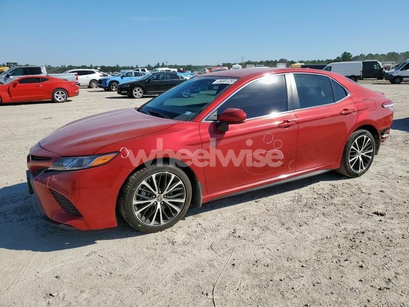 Photo 5 of 2020 TOYOTA CAMRY SE (VIN 4T1G11AK8LU383826)