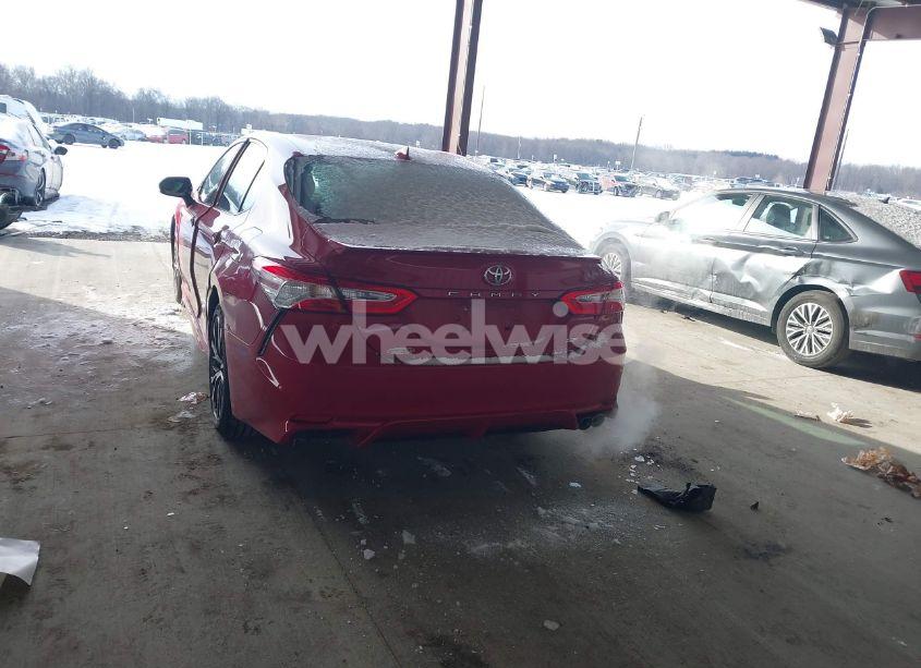 Photo 16 of 2020 Toyota Camry SE (VIN 4T1G11AK8LU390307)