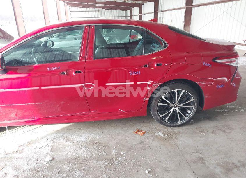 Photo 6 of 2020 Toyota Camry SE (VIN 4T1G11AK8LU390307)